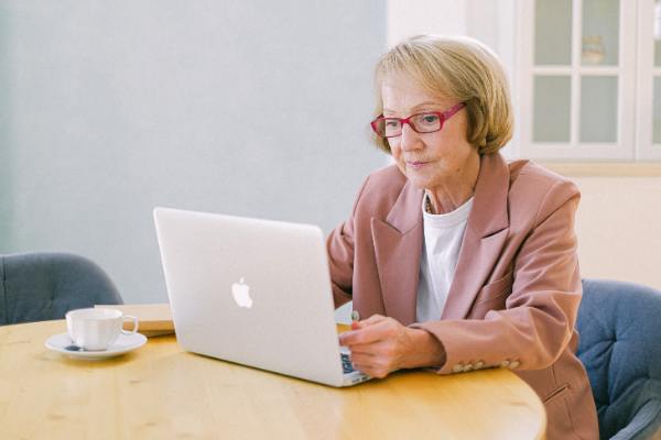 How Long Do MacBooks Last